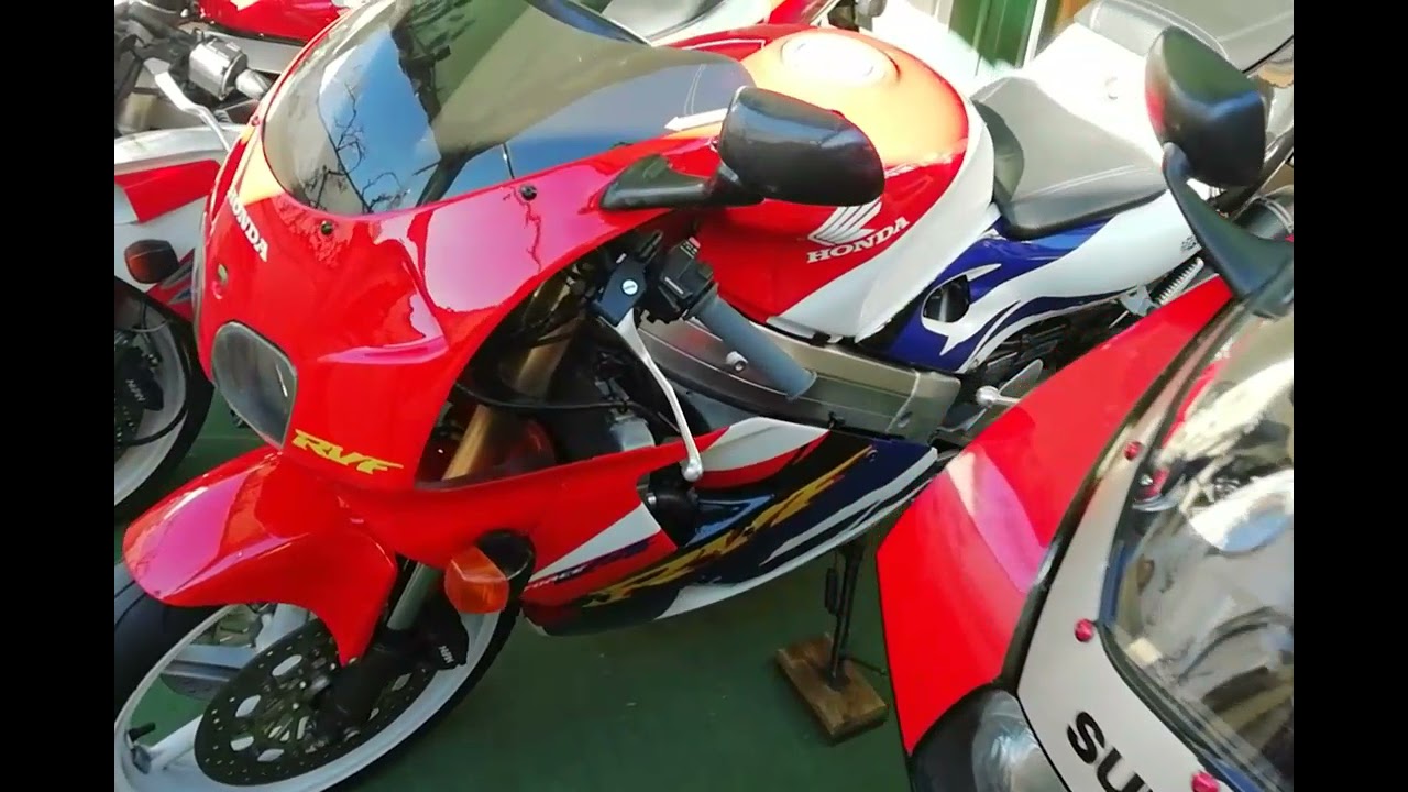 Honda RVF 400 (NC35) from 1996 - Walkaround/Sound check (Part 2/4)