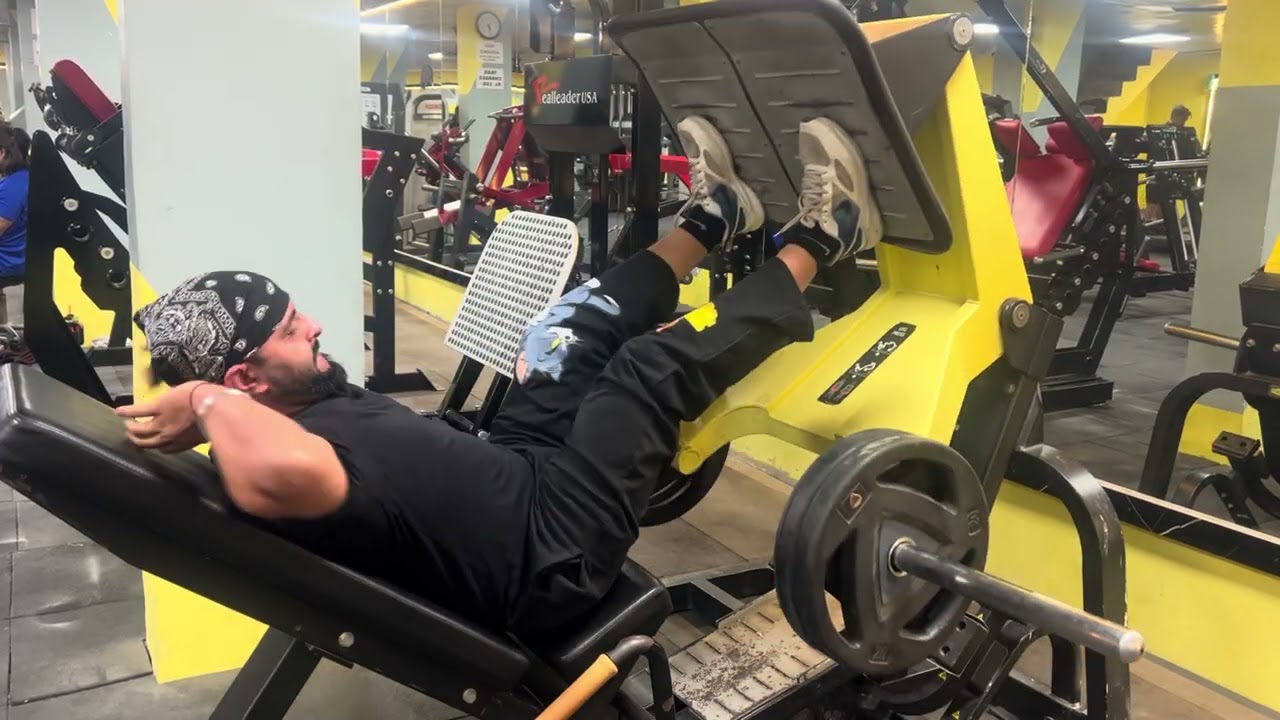 New Vlog 🎥 Leg workout 🏋🏻‍♀️