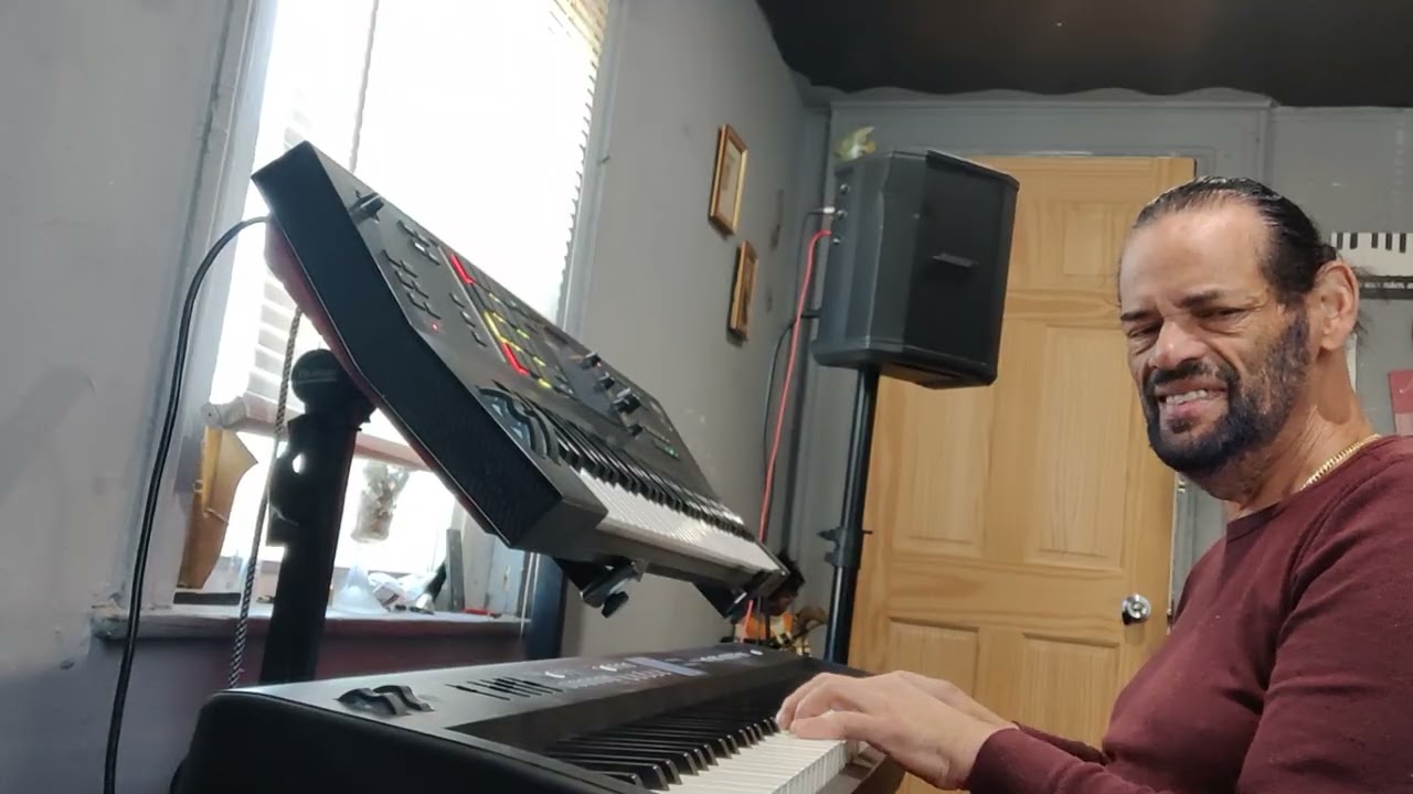 Ray Rios jams