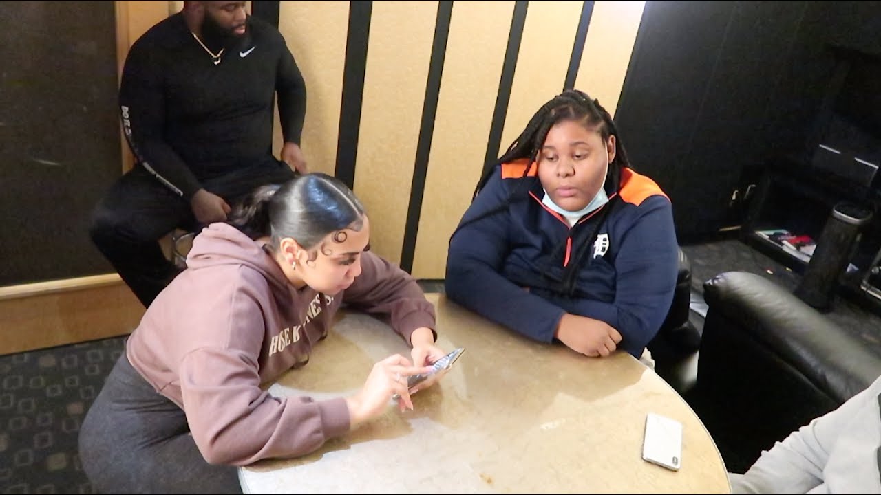 TELLING QUEEN HER MUSIC IS TRASH!!!