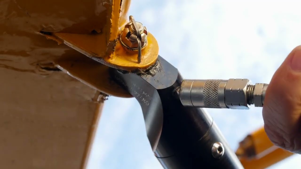 BERINGER Tech Tip #7   How to do the maintenance on the Alaskan Landing Gear