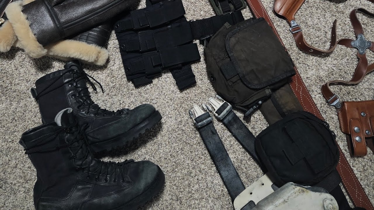 RE4 Remake- Leon S. Kennedy costume breakdown‼️
