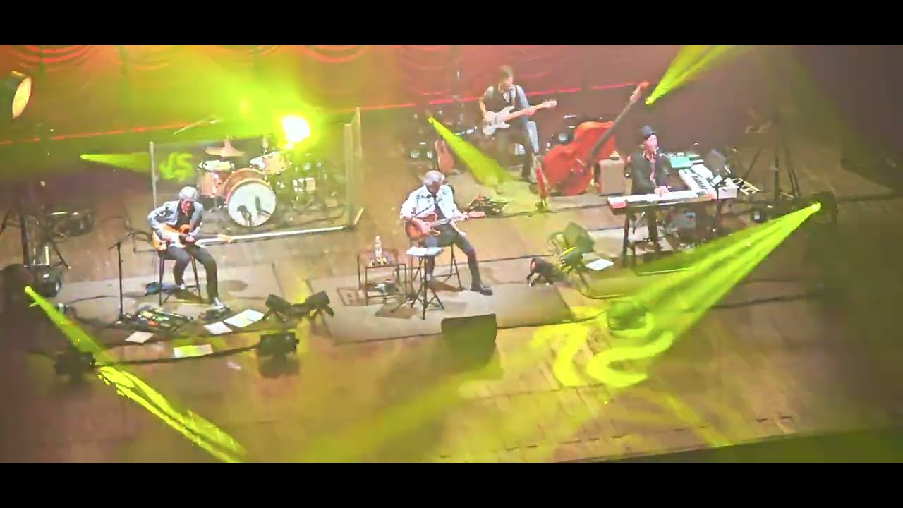 Ligabue Happy Hour (fine prima parte) - Firenze Teatro Verdi 09/10/2024