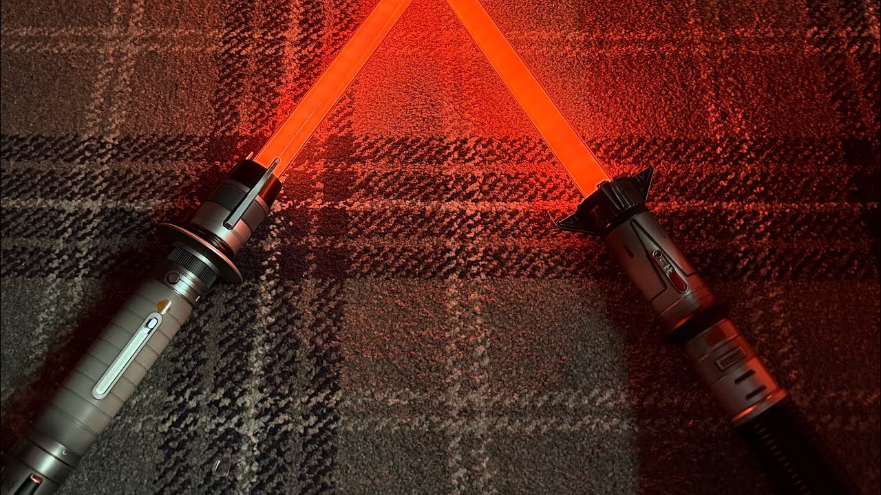 *Starwars* Unboxing a new lightsaber.  