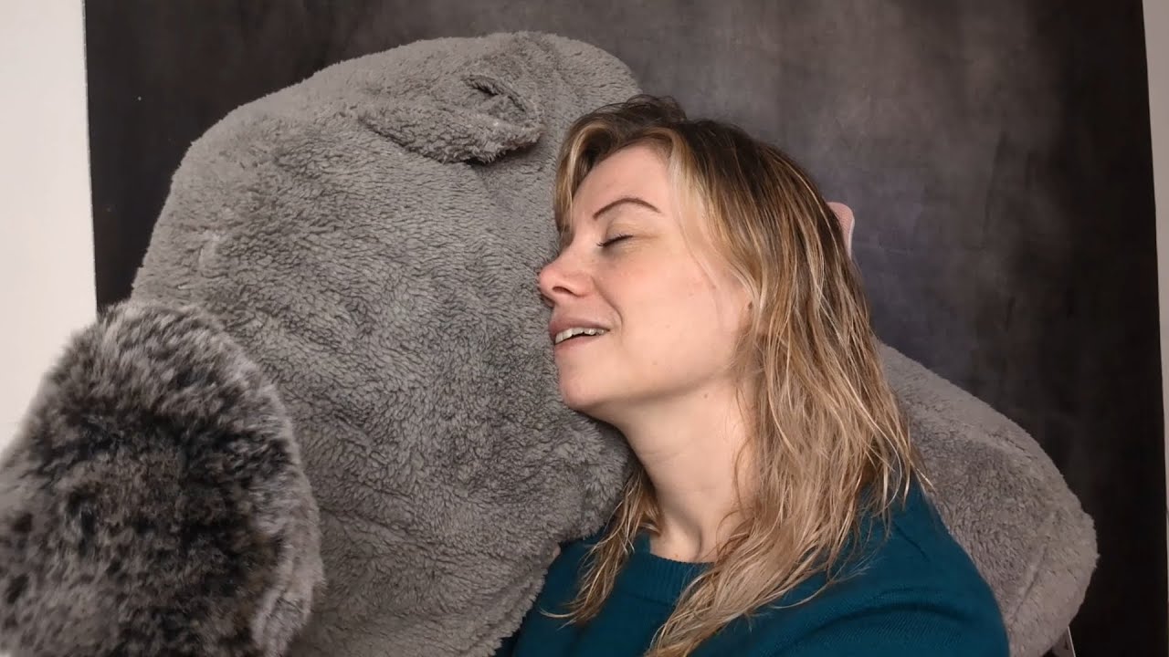 ASMR - Unboxing Christmas Presents