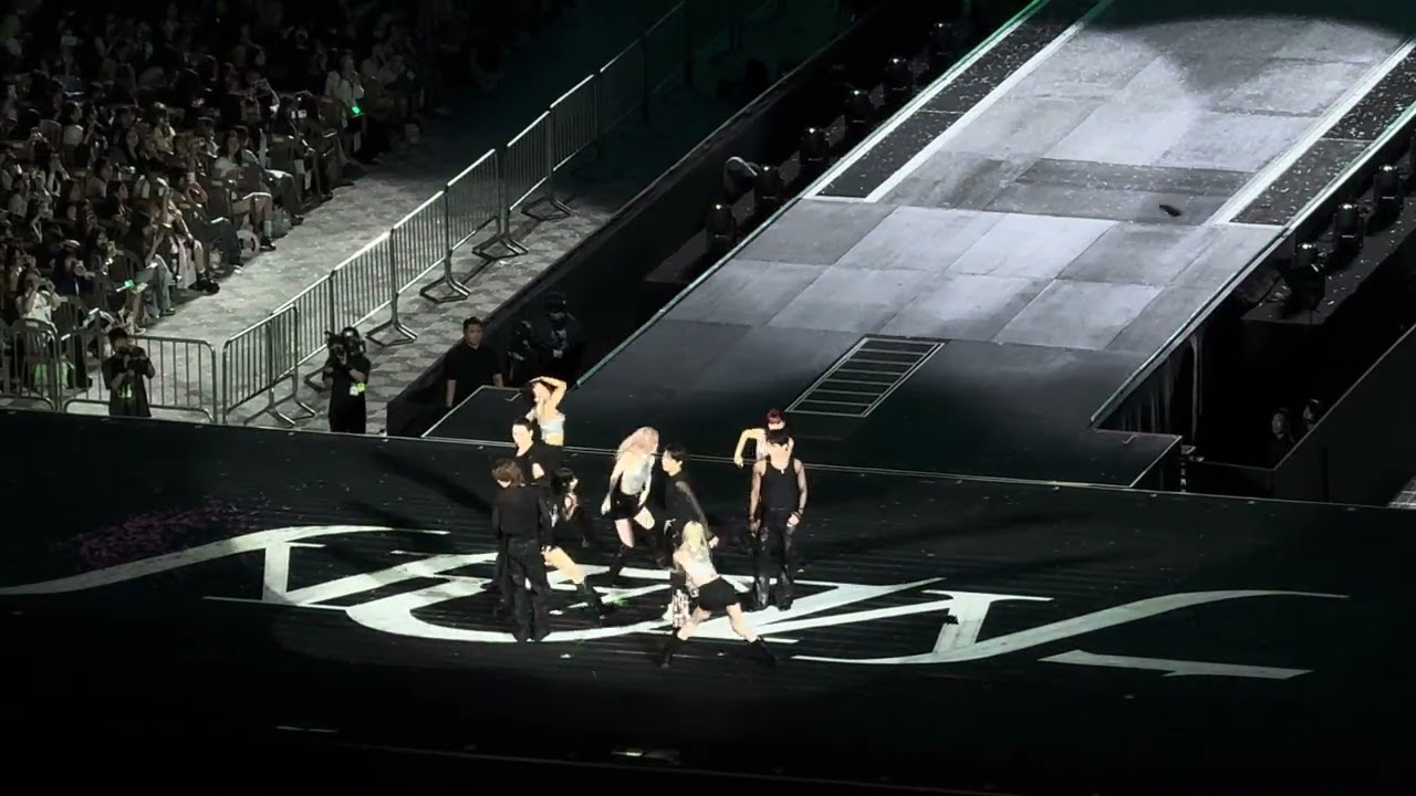 250913 세븐틴 Network Love Fancam | SEVENTEEN WORLD TOUR [NEW_] IN INCHEON