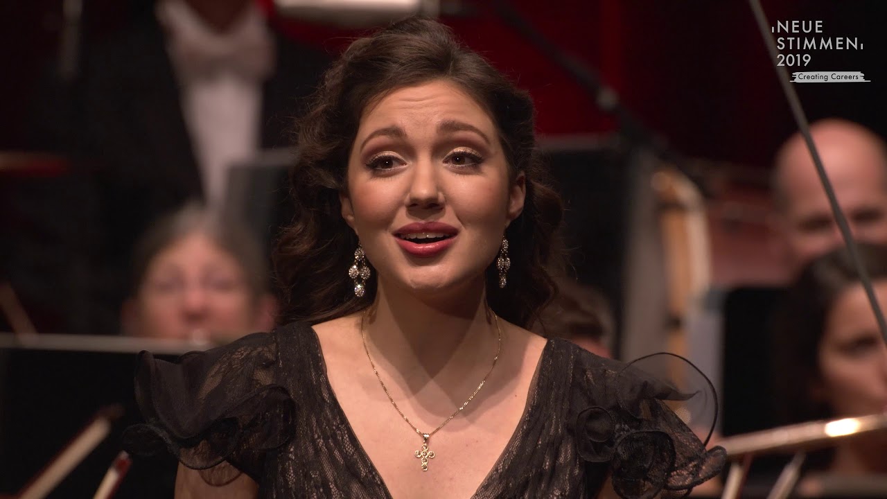 NEUE STIMMEN 2019 - Final: Anna El Khashem sings 