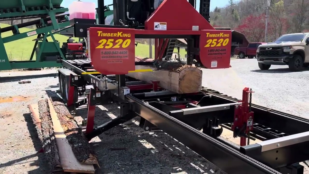 Fully Hydraulic 2520 TimberKing Sawmill in Action&hellip;NC&hellip;)
