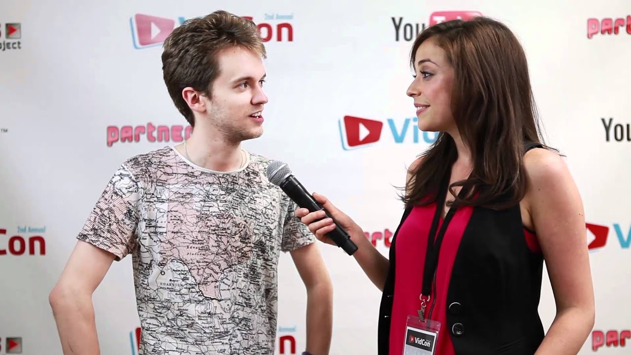 Alex Day backstage at VidCon 2011