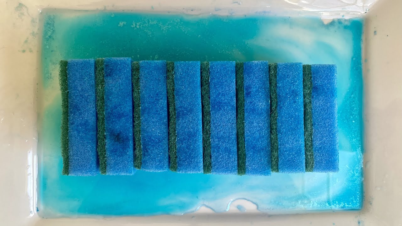 ASMR wet + blue 🪺 Bulk kitchen sponge ripping - crispy sponge sounds