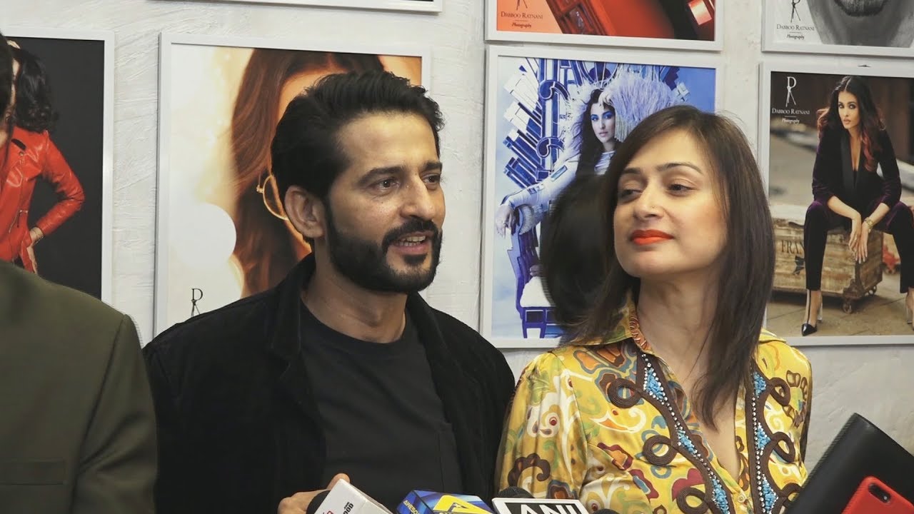 Hiten Tejwani With Wife Gauri Pradhan At Dabboo Ratnani Calendar 2019 Launch