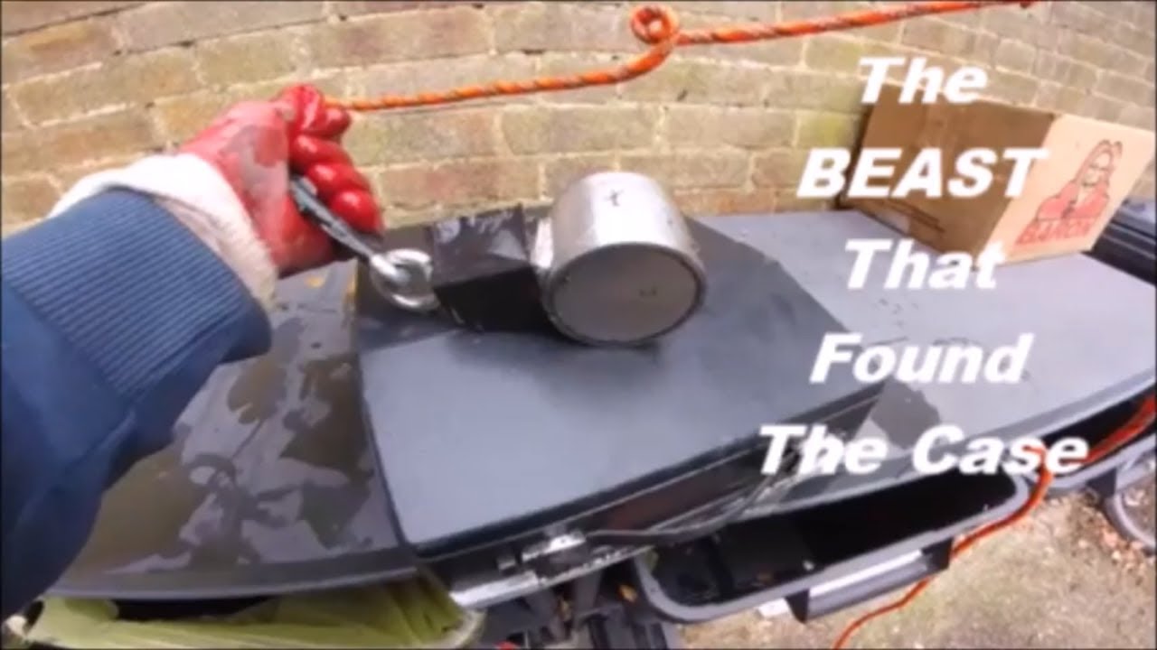 PULLED LARGE BLACK CASE FROM RIVER USING THE BEAST MAGNET!