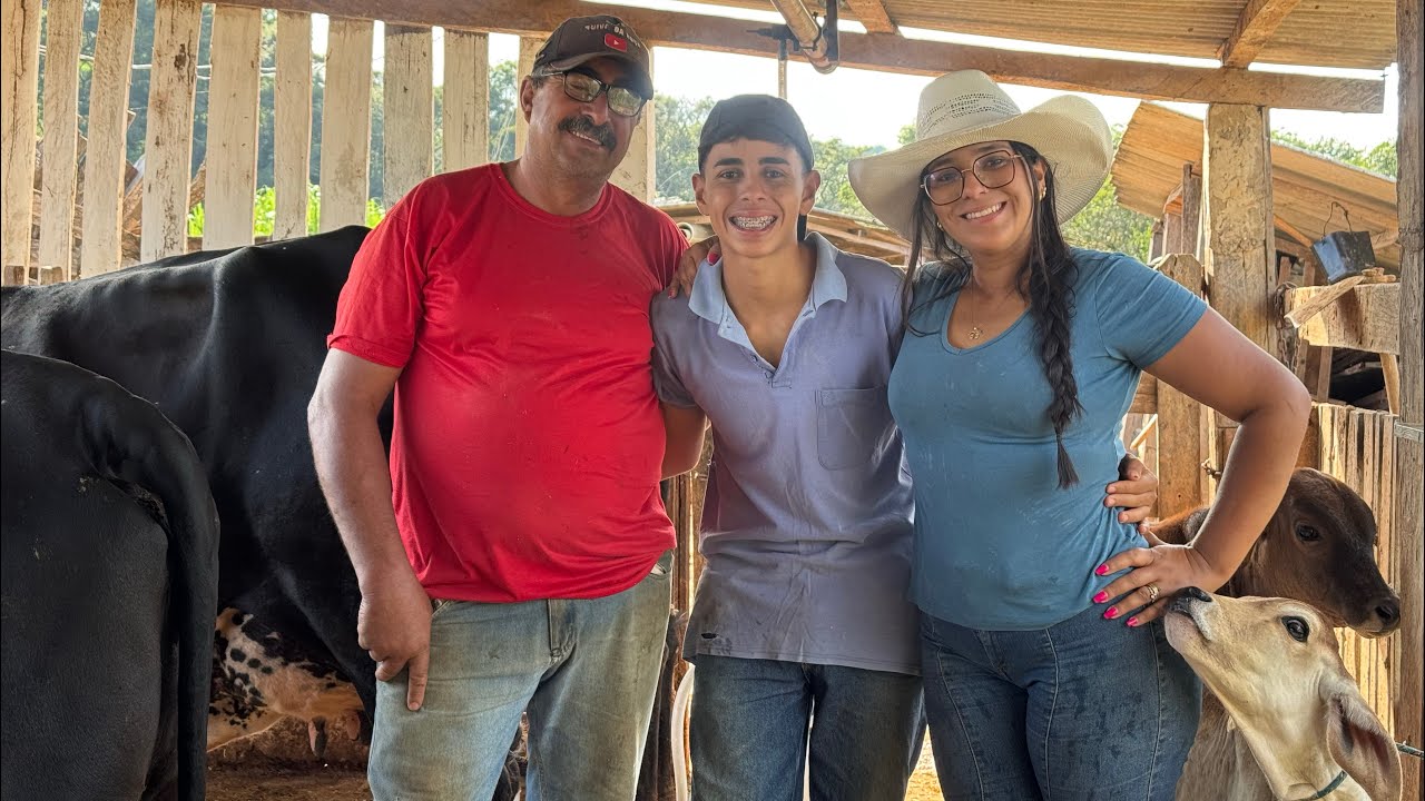 No vídeo de hoje ordenha da manhã aqui no sítio #Roça #Lida #Sítio #Família#Agro