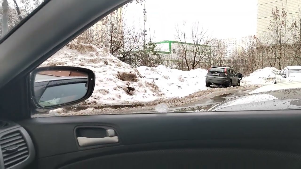 Ей сейчас тепло 
