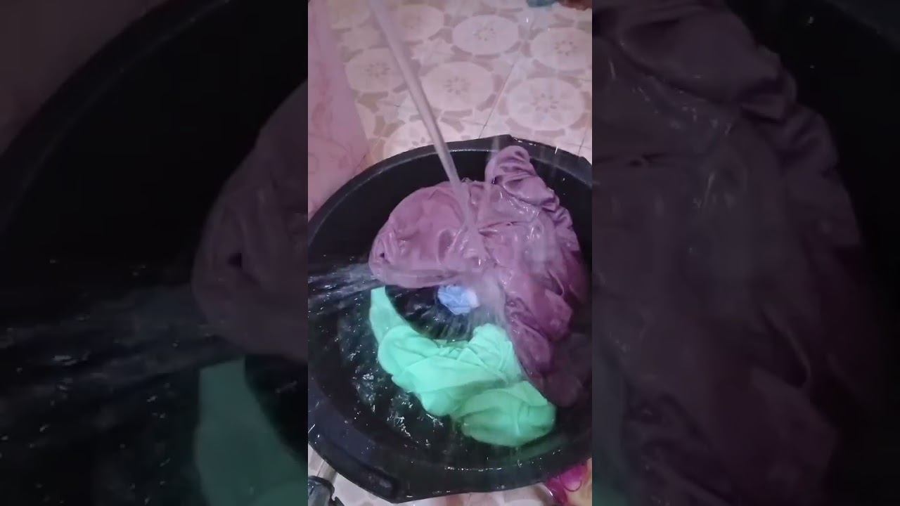 cuci baju sambil terapi #kegiatanseharihari #cucibaju #bersihbersih #asmrcleaning #inspirasiibu