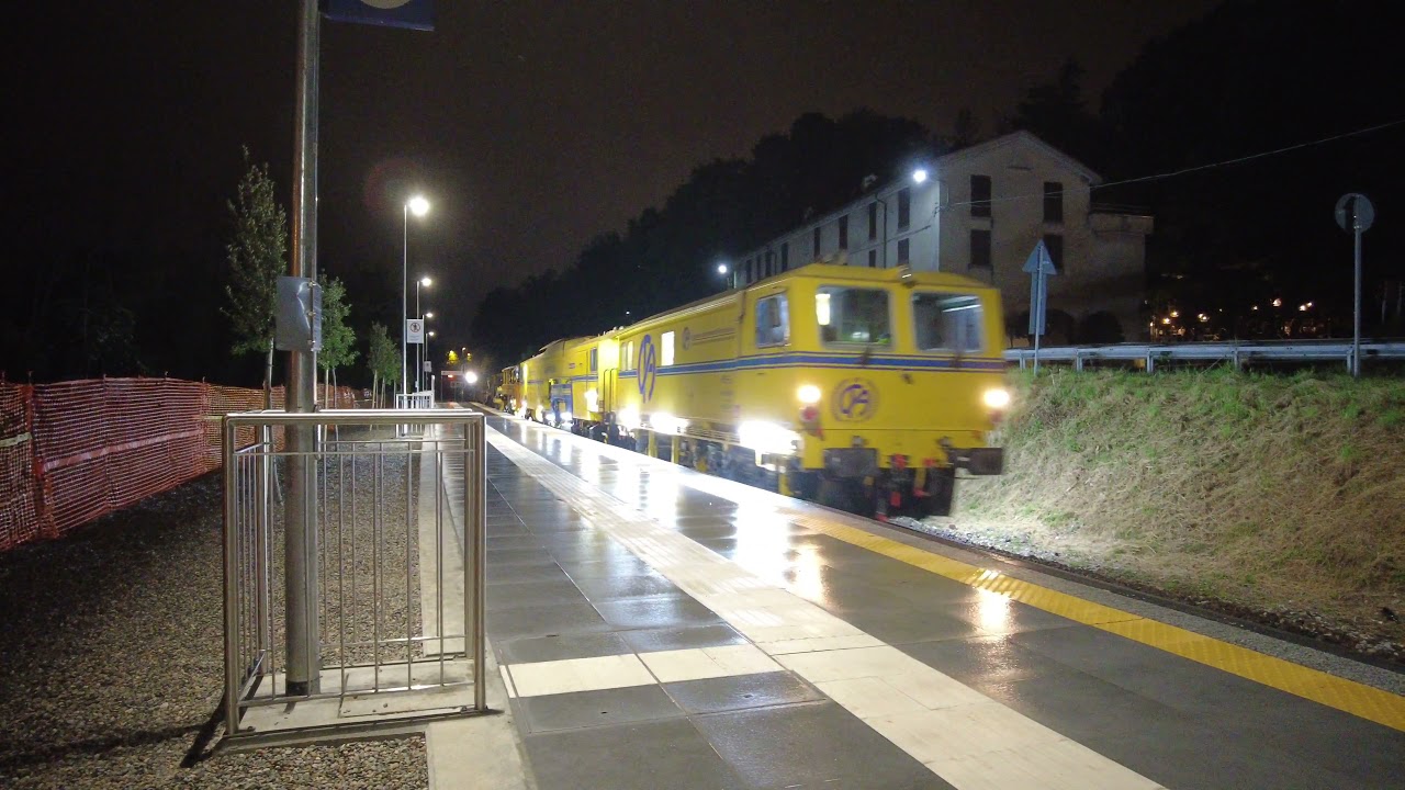 Movimento nottueno mezzi d'opera Valsecchi Armamento in Brianza.