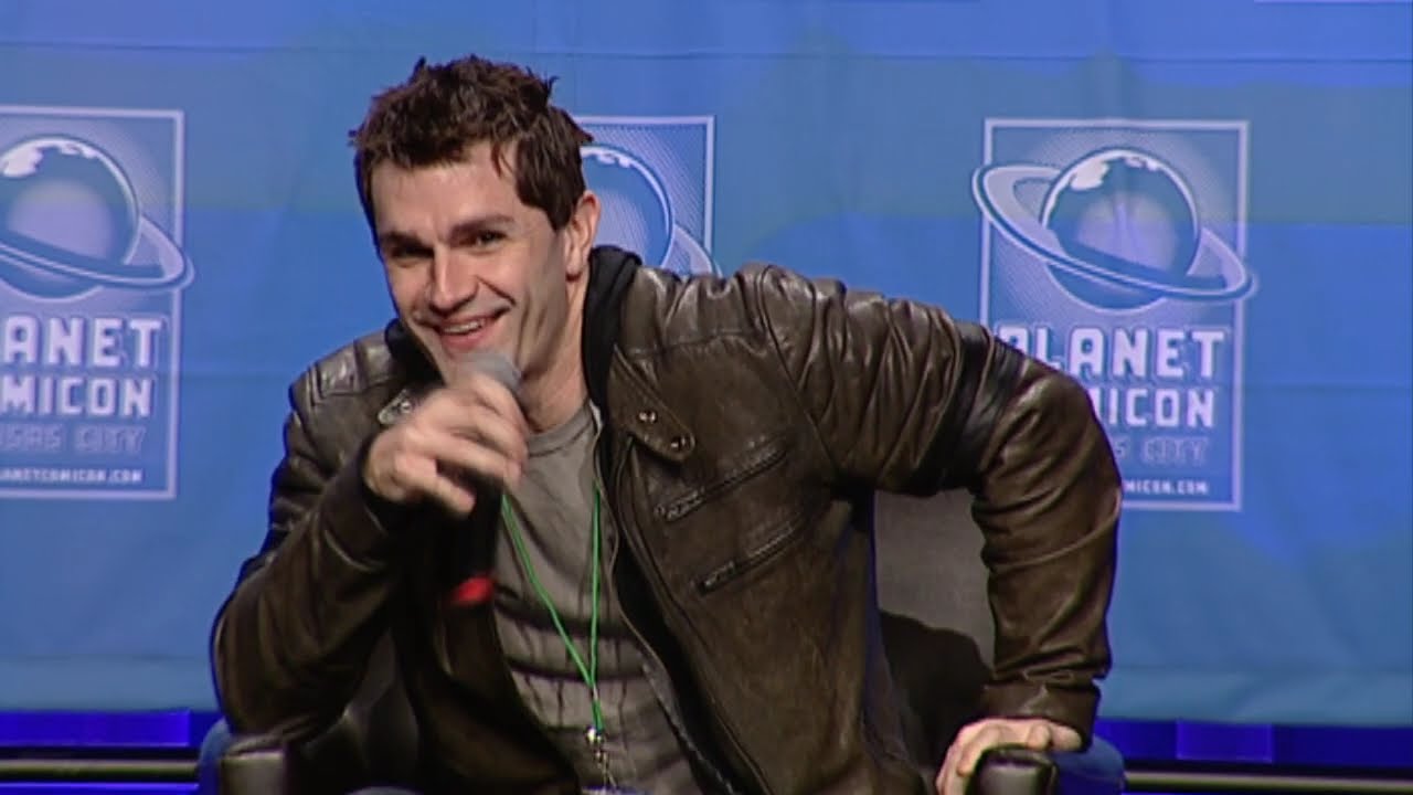 Laura Vandervoort & Sam Witwer Panel | Planet Comicon KC | Supernatural & Sci-Fi Stars Live!