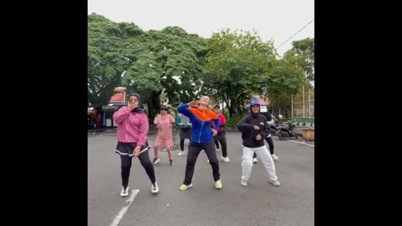 Remix Dendang Minang Timur, Diva Aurel Ft Oncho Flash, Senam Kreasi CHOREO : ZIN RESIDAWATI AZWAR 