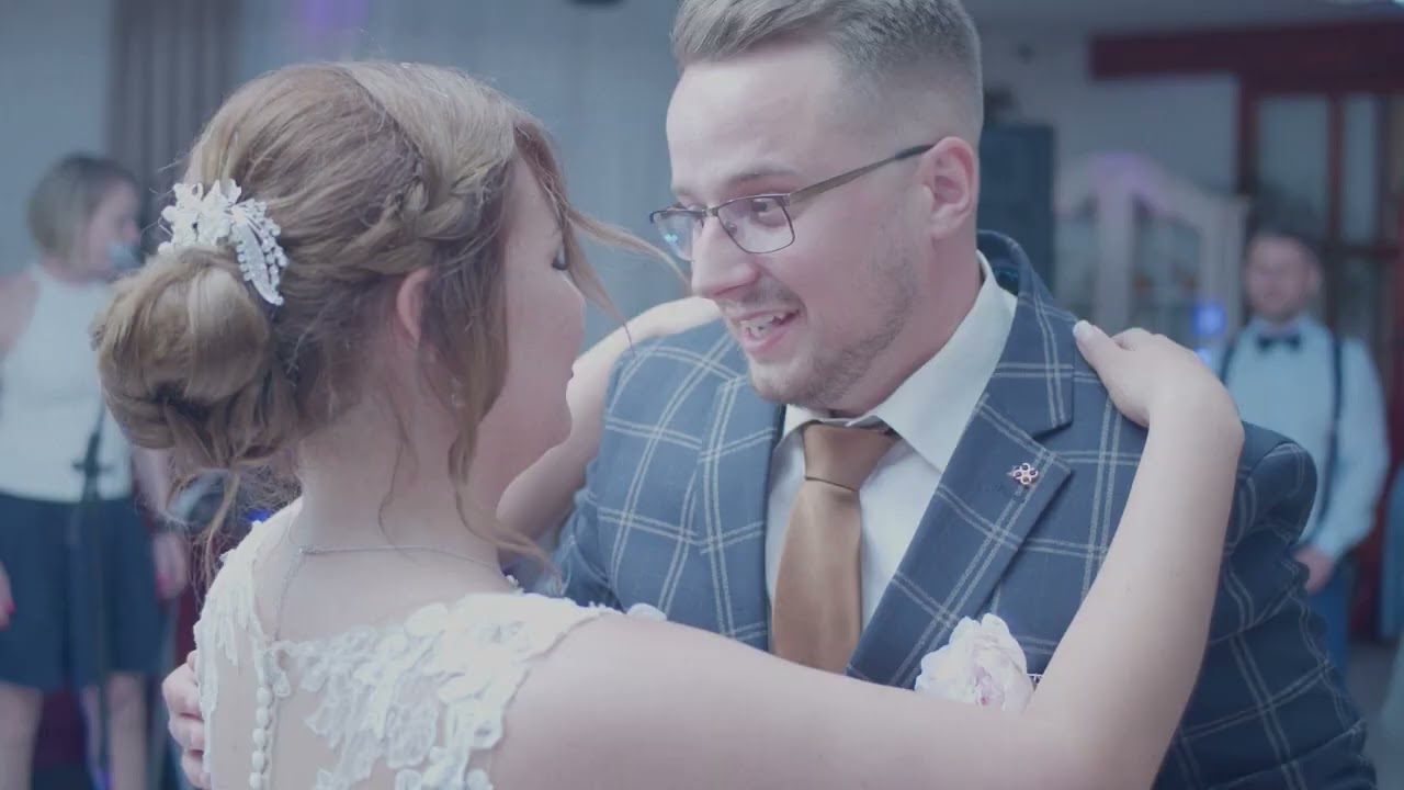 Viktória & Balázs esküvői videó hosszabb verzió