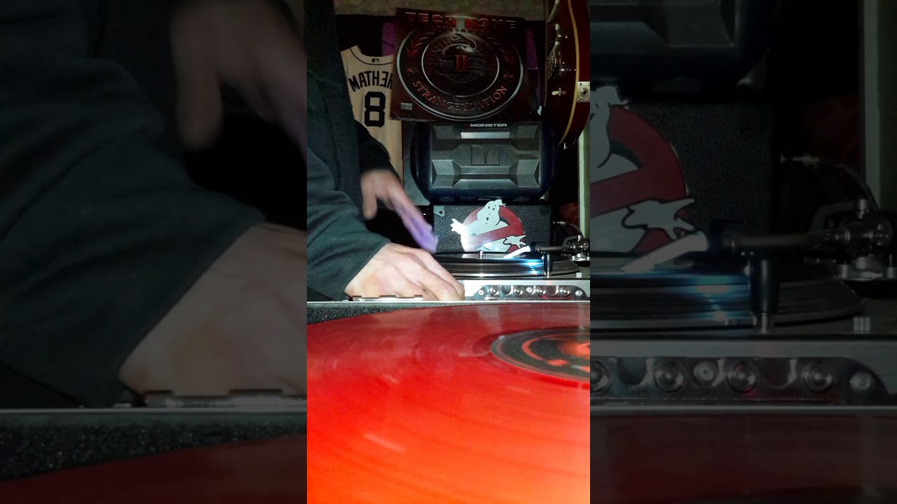 Tech N9ne Krizz Kaliko &iexcl;MAYDAY! - Wake and Bake Collabos Vol II Scratch