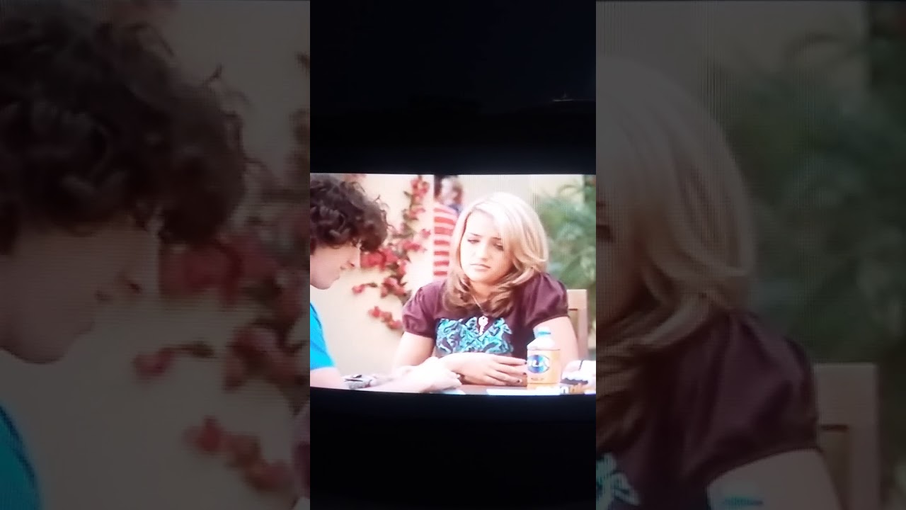 Zoey 101 chases grandmother died