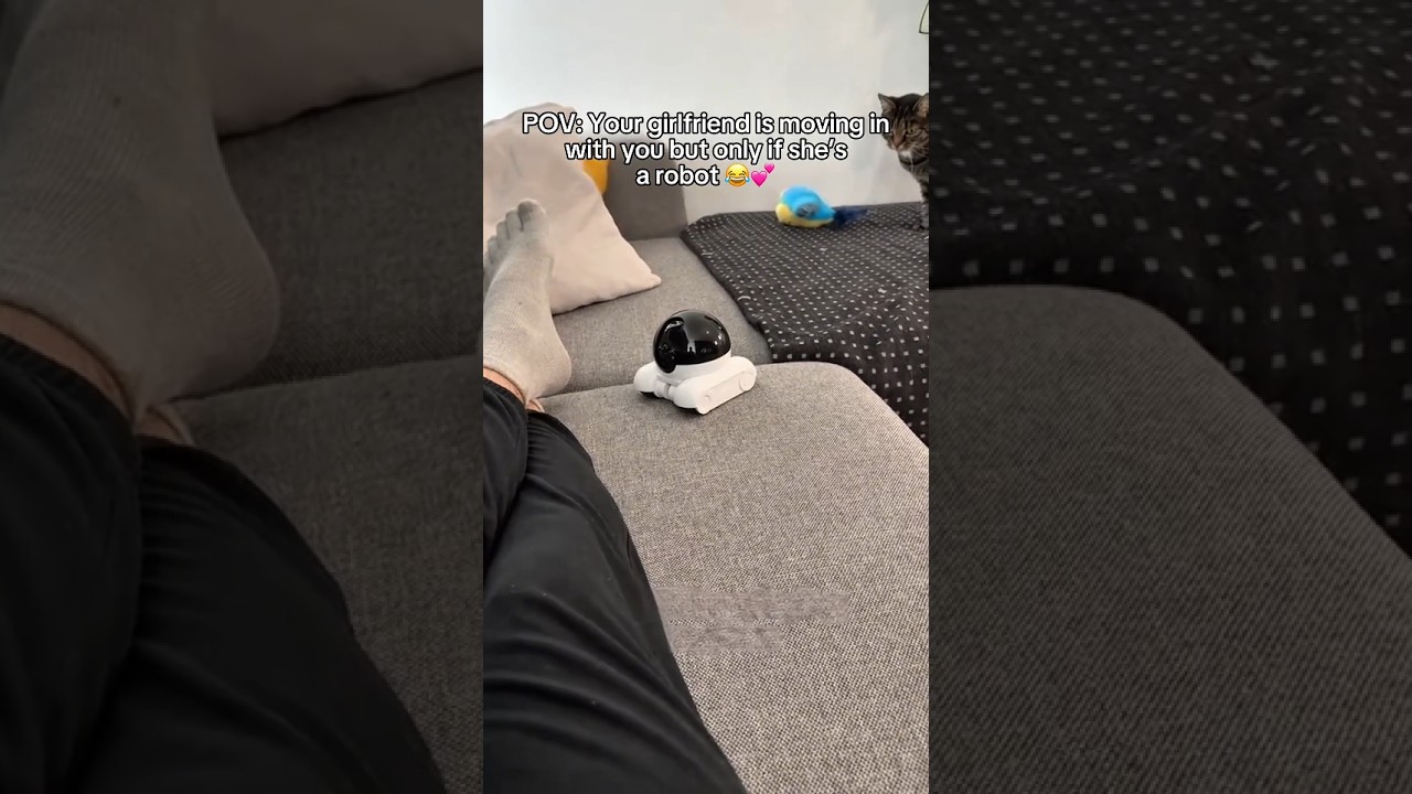 Обожаю этого маленького робота 😂💕 #робот #пары #камера #дальниерасстояния