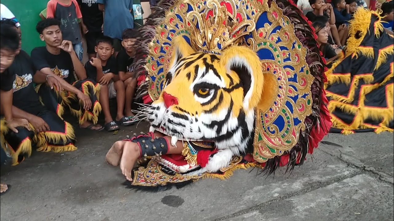 Barongan Nyaplok buto Cahyo Utomo 