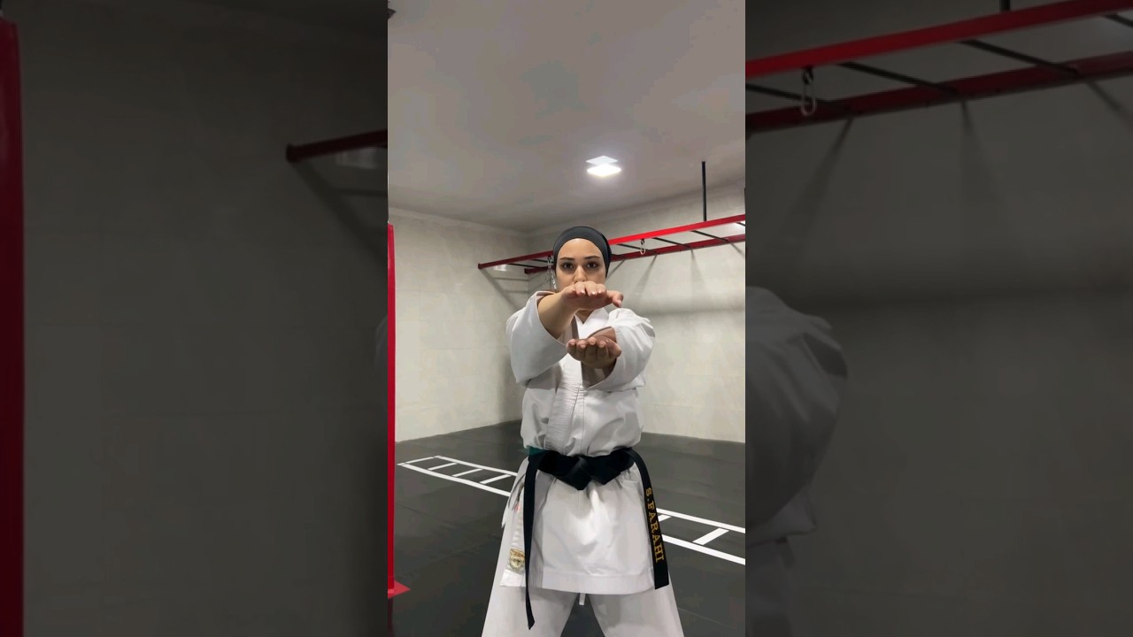 Correct hit👊👍🫴🫳            #karate #selfdefense #sports #fist#girl #