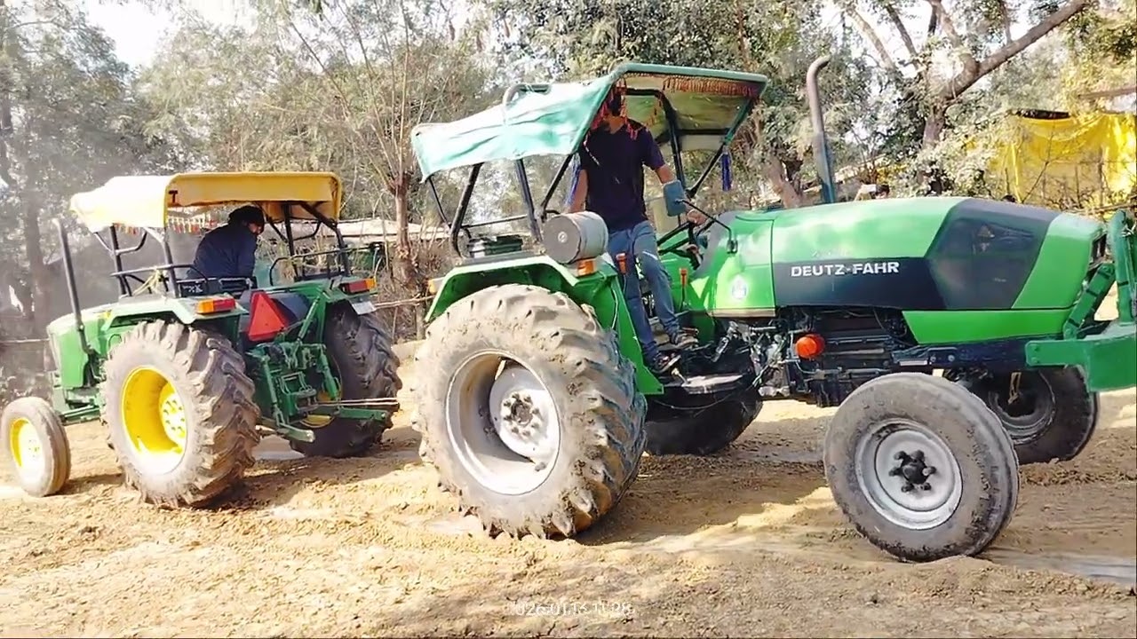 Apne john deere or chachu ka tractor deutz dono ki tochan kardi same weight main #tochan #video #jd 
