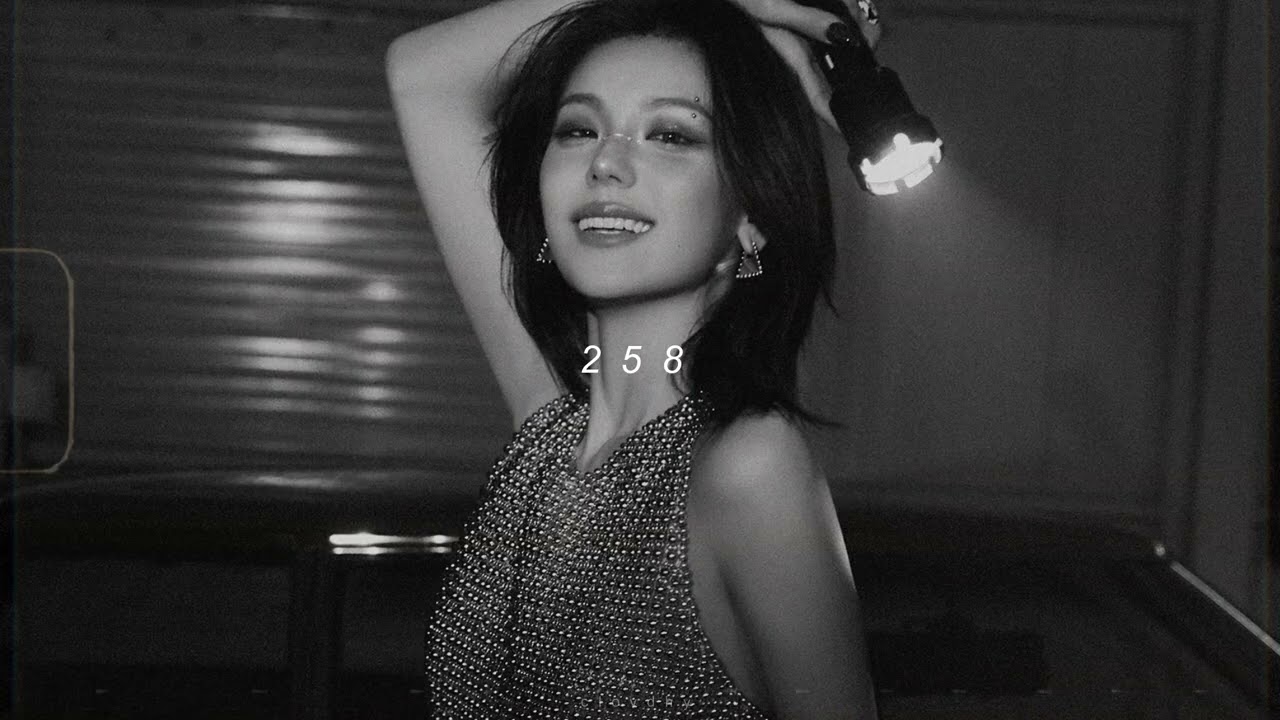 yeji - 258 (sped up + reverb)