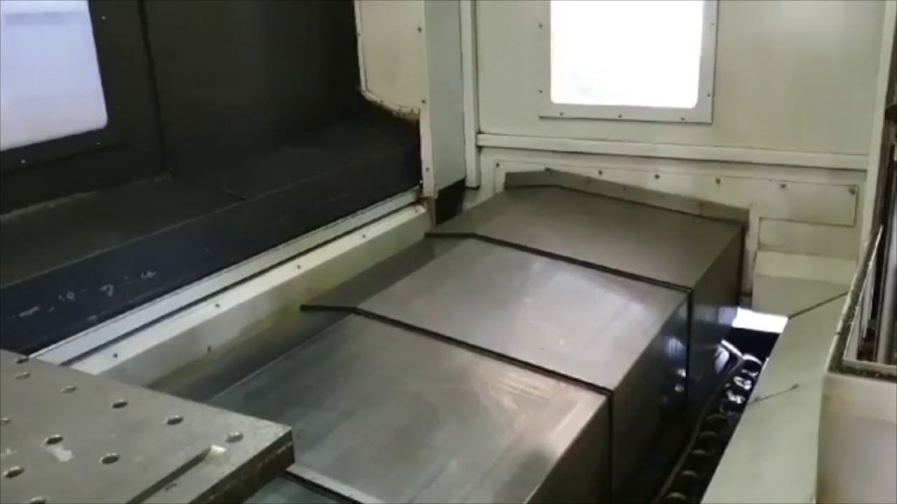 Doosan HM-1000 Twin Pallet Horizontal Machining Centre. Year 2008 August