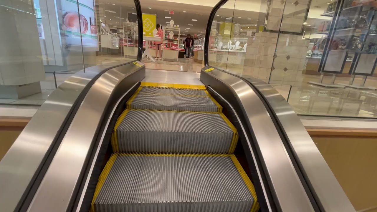 KONE Escalators at Dillard’s Women’s Summit Mall - Fairlawn, OH