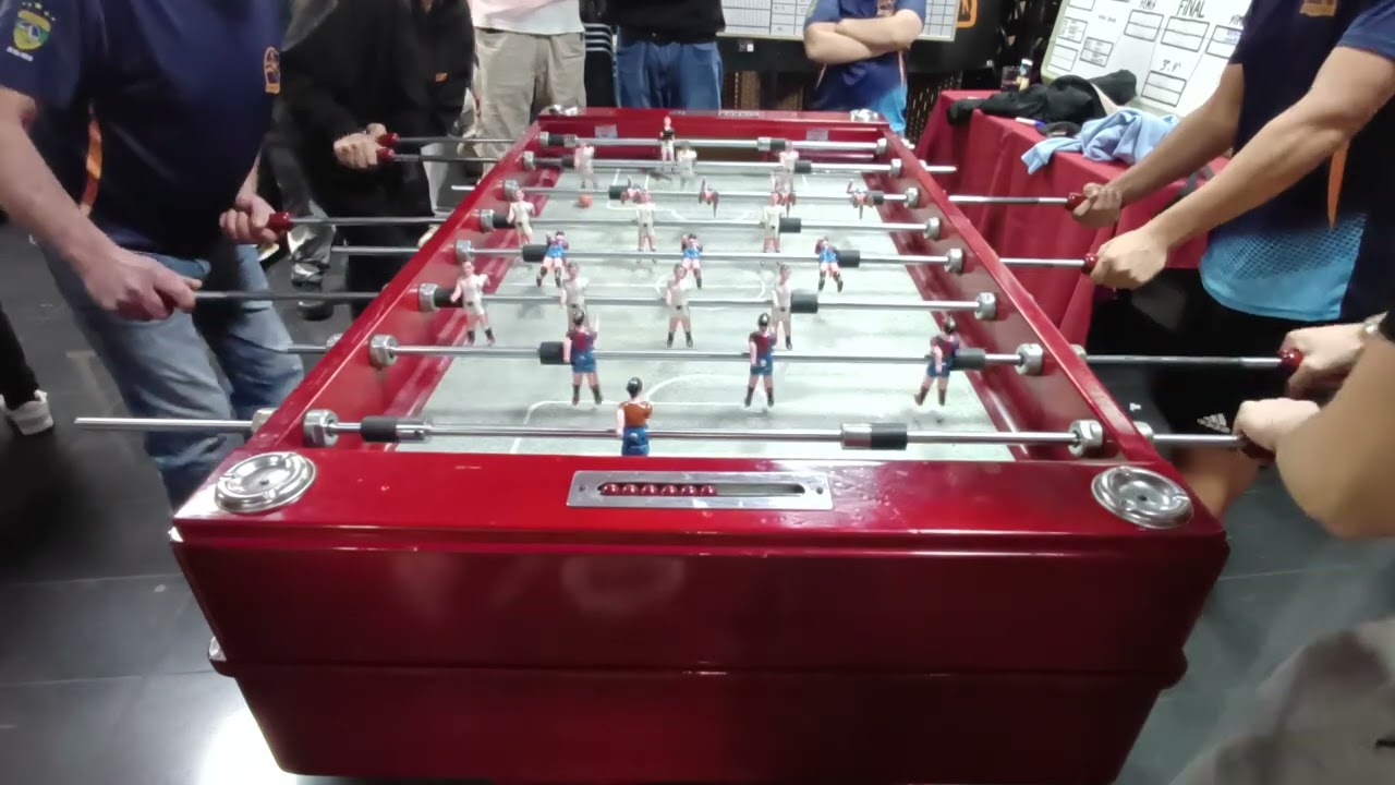 BURGER INFINITY - Cuartos UEFA Hugo y Mini Rios VS Vanesa y Santi