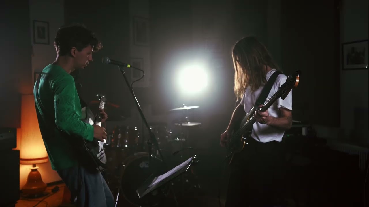 SUPER BESSE – ZABIRAIU (LIVE AT CASTALIAN SPRING STUDIO)