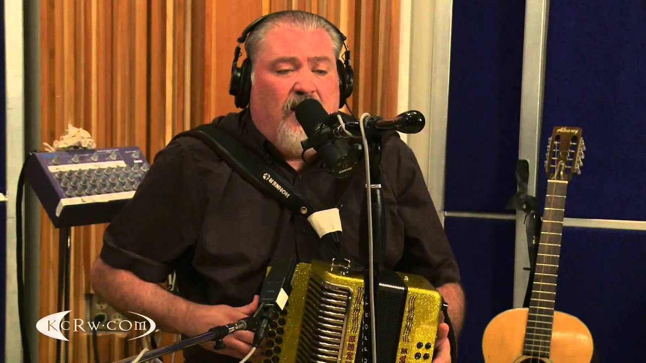 Los Lobos performing 