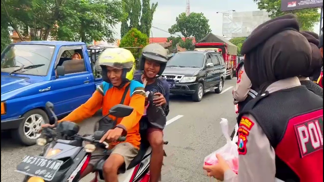 BAGI TAKJIL SAT SAMAPTA POLRES PONOROGO