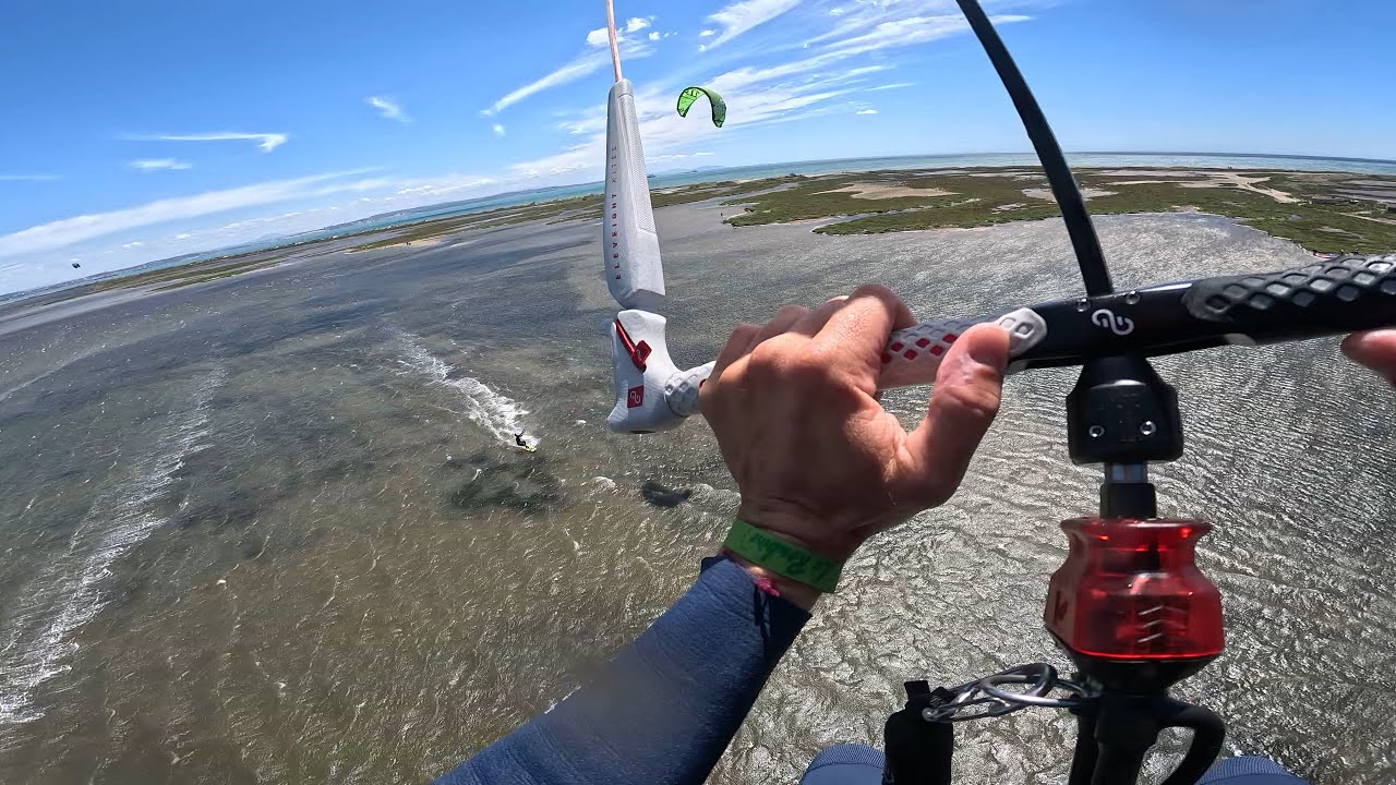Kiteboarding Plage Napoléon (Catching a Gust) Eleveight XS 7m2 2025