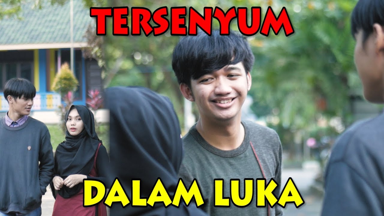 TERSENYUM DALAM LUKA