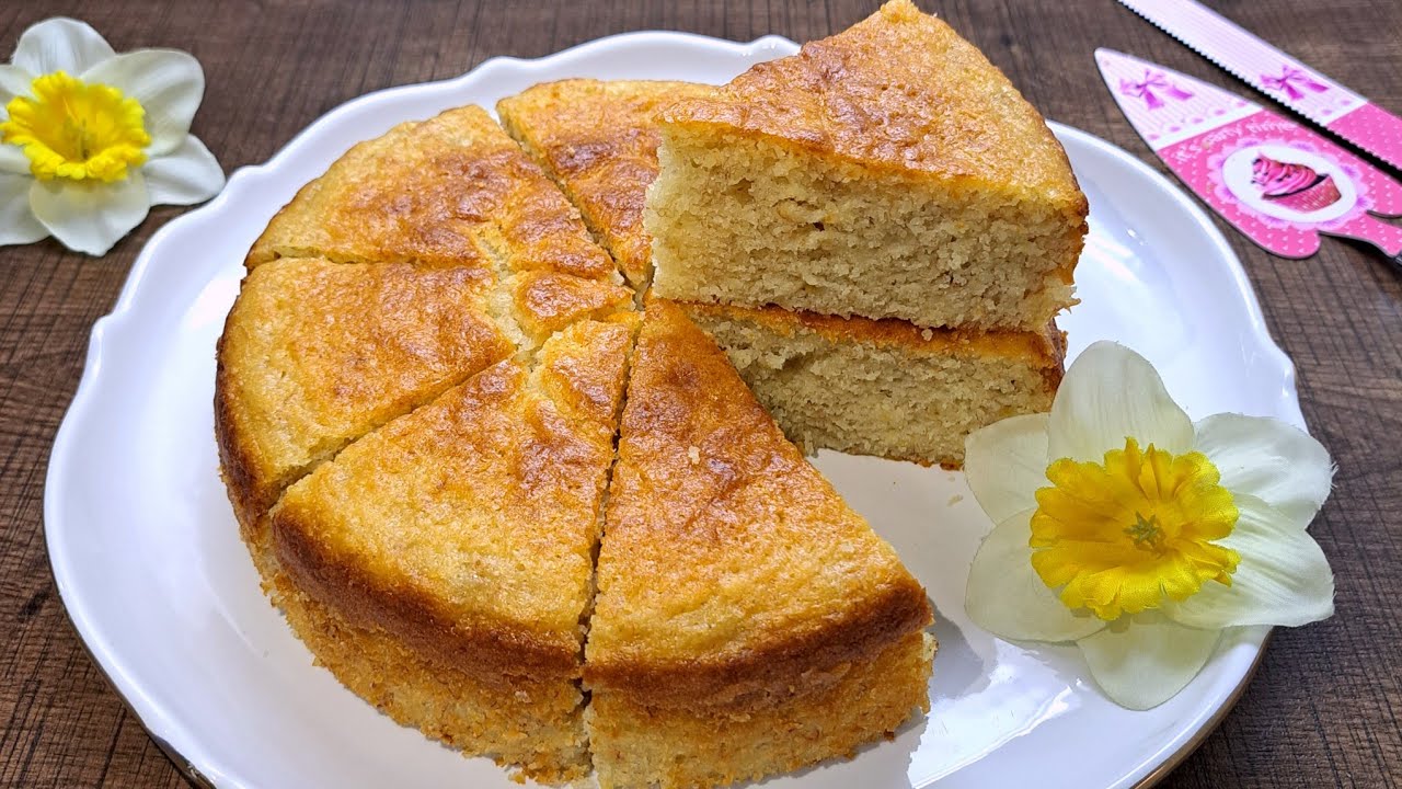 طرز تهیه کیک موز ساده بدون همزن برقی با پف عالی و بافتی نرم و پنبه ای/Banana Cake Recipe