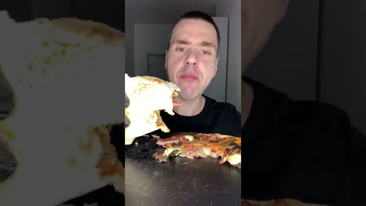 Waitrose Stonebaked Mushroom, Bacon & Mascarpone Pizza