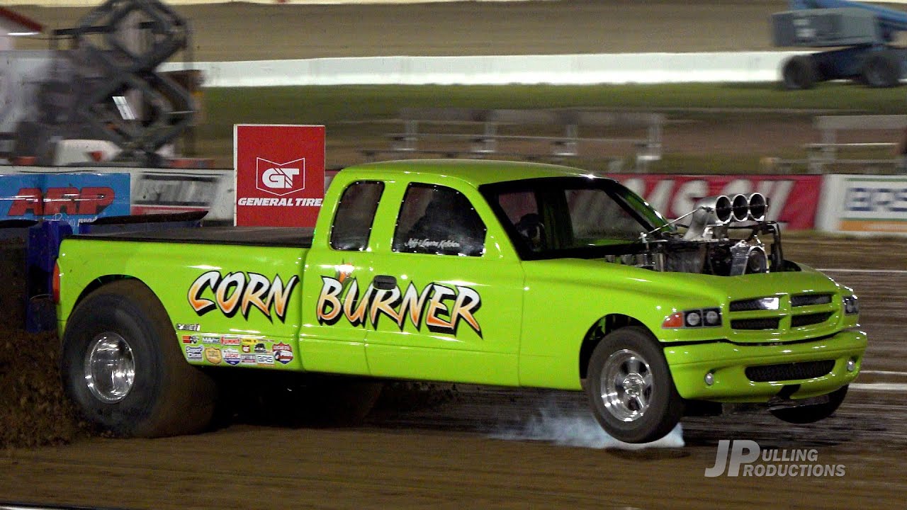 Truck Pulling 2021: Super Mod 2wd Trucks pulling at 300 Raceway on Friday of the Farley Nationals