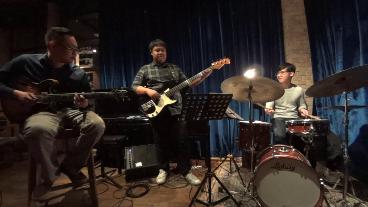 SCHOZZ TRIO - Boplicity