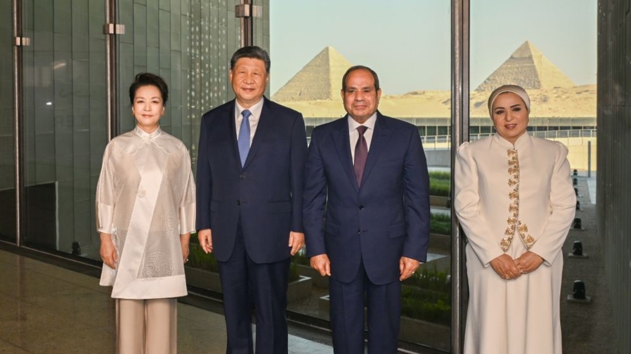 Xi Jinping, Peng Liyuan visit Grand Egyptian Museum