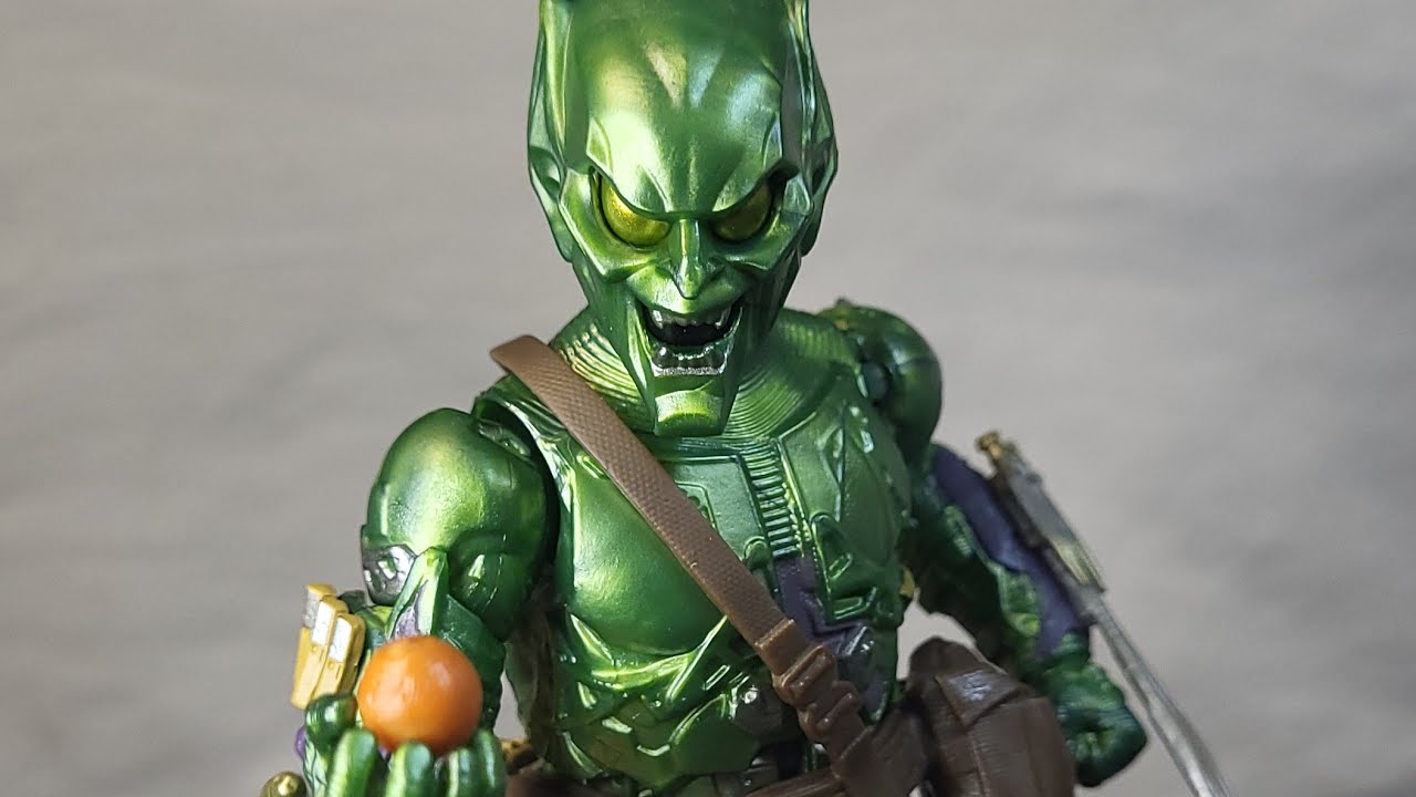 Green Goblin NWH Marvel Legends Comparison and Review