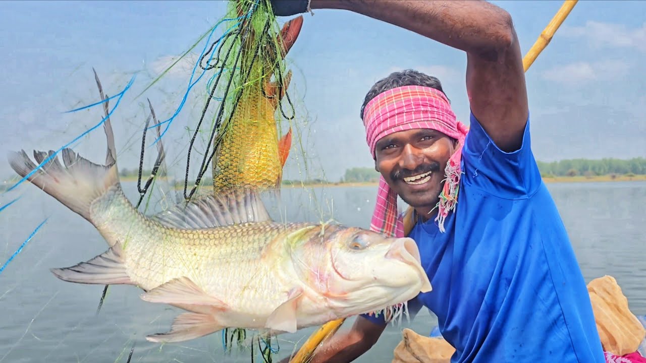 🎣వావ్ ఈరోజు చేపల వేట అదరగొట్టేసాను|| Village Natural Fishing Video 