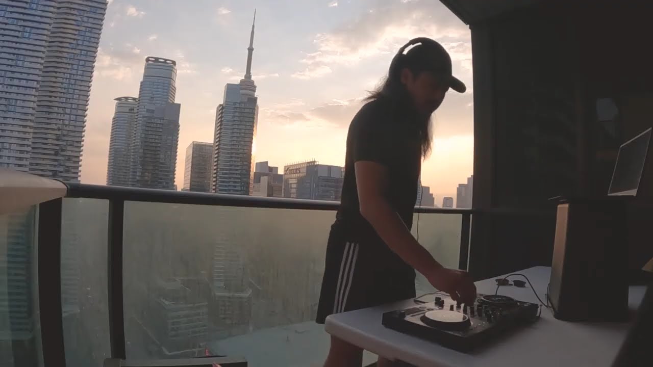 Toronto Balcony DJ Mix #1 | Remix of popular songs