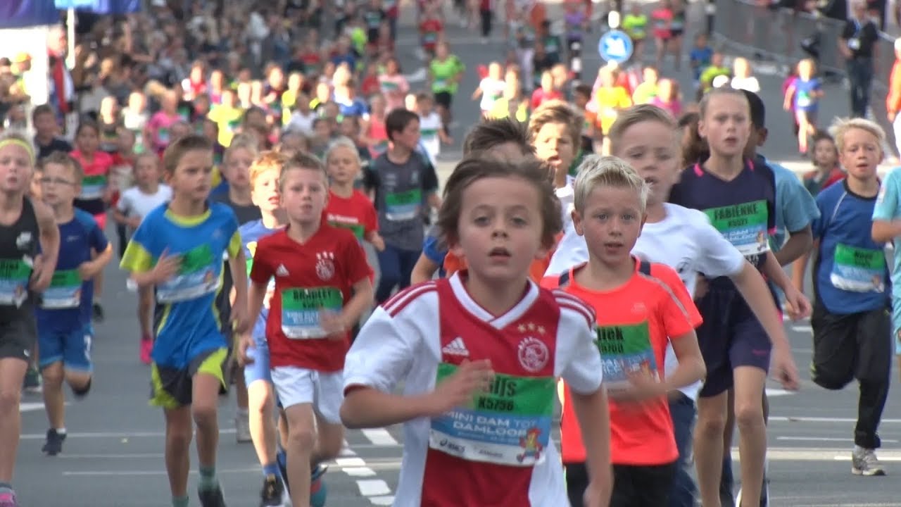 Jongste lopers tijdens de Mini Dam tot Damloop 2019