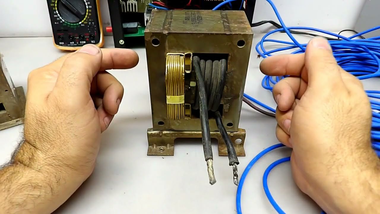 Como Construir uma fonte de alimentação ou carregador de baterias com transformador de microondas