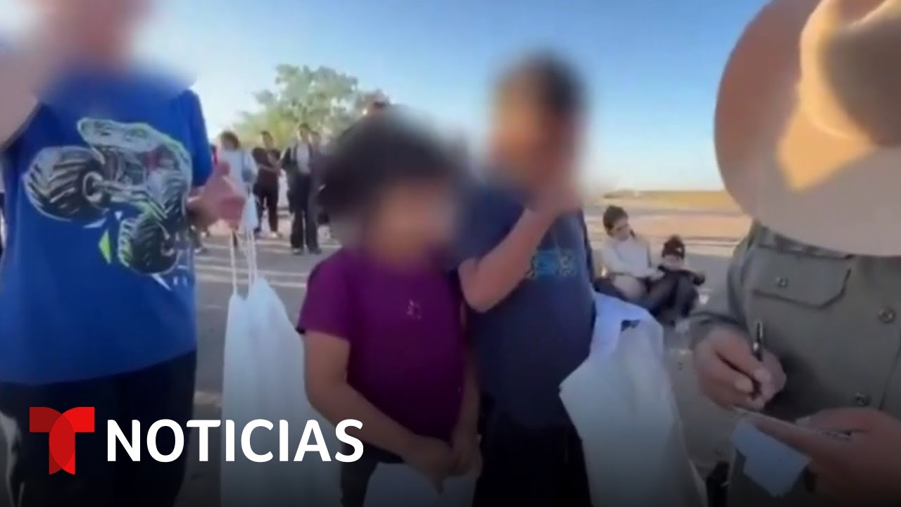 Un papel fue la conexión familiar para estos niños rescatados en la frontera | Noticias Telemundo