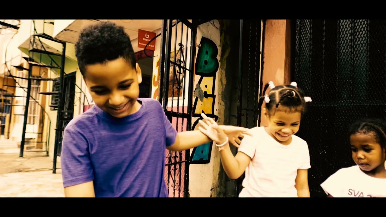 Blue Money Feat Juan La Diosi - Un Guerrero ( Video Oficial)